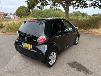 Toyota Aygo 1.0 VVT-i Fire Hatchback 5dr Petrol MultiMode Euro 5 (a/c) (67 p