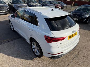 Audi Q3 1.5 TFSI CoD 35 S line SUV 5dr Petrol S Tronic Euro 6 (s/s) (150