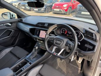 Audi Q3 1.5 TFSI CoD 35 S line SUV 5dr Petrol S Tronic Euro 6 (s/s) (150