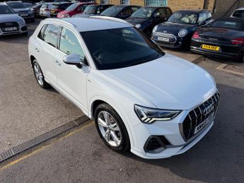 Audi Q3 1.5 TFSI CoD 35 S line SUV 5dr Petrol S Tronic Euro 6 (s/s) (150