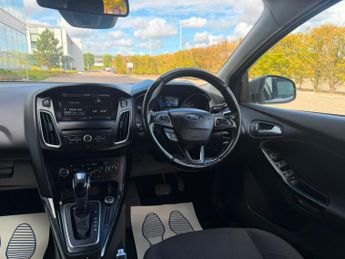 Ford Focus 1.6 Titanium Estate 5dr Petrol Powershift Euro 6 (125 ps)