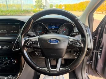 Ford Focus 1.6 Titanium Estate 5dr Petrol Powershift Euro 6 (125 ps)