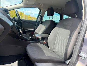 Ford Focus 1.6 Titanium Estate 5dr Petrol Powershift Euro 6 (125 ps)