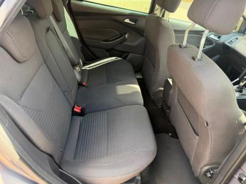 Ford Focus 1.6 Titanium Estate 5dr Petrol Powershift Euro 6 (125 ps)