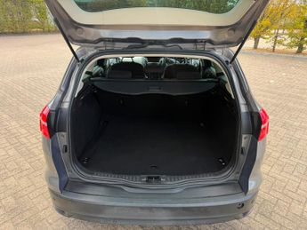 Ford Focus 1.6 Titanium Estate 5dr Petrol Powershift Euro 6 (125 ps)