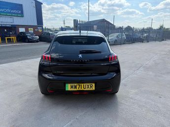 Peugeot e-208 50kWh Allure Premium Hatchback 5dr Electric Auto (136 ps)