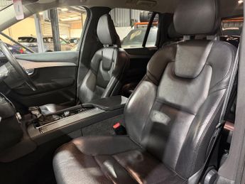 Volvo XC90 2.0 D5 PowerPulse Momentum SUV 5dr Diesel Auto 4WD Euro 6 (s/s) 