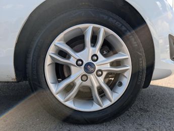 Ford Fiesta 1.25 Zetec Hatchback 3dr Petrol Manual Euro 6 (82 ps)