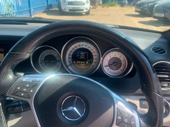 Mercedes-Benz C Class 1.8 C180 BlueEfficiency Sport Saloon 4dr Petrol G-Tronic+ Euro 5