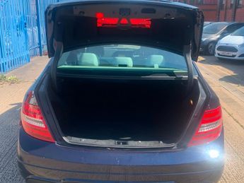 Mercedes-Benz C Class 1.8 C180 BlueEfficiency Sport Saloon 4dr Petrol G-Tronic+ Euro 5