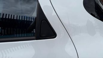 Renault Zoe 22kWh Dynamique Intens Hatchback 5dr Electric Auto (Battery Leas
