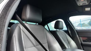 Jaguar XF 3.0d V6 R-Sport Saloon 4dr Diesel Auto Euro 5 (s/s) (240 ps)