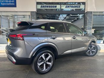Nissan Qashqai 1.3 DIG-T MHEV N-Connecta SUV Petrol Hybrid XTRON Euro 6 (s/s) (