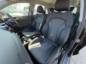 Audi A1 1.0 TFSI Sport Sportback 5dr Petrol S Tronic Euro 6 (s/s) (Nav) 
