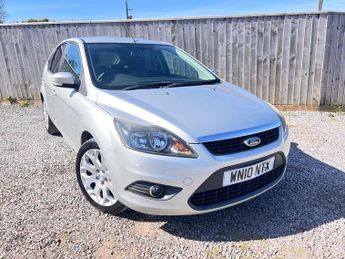 Ford Focus 1.6 Zetec Hatchback 5dr Petrol Automatic (184 g/km, 99 bhp)
