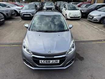 Peugeot 208 1.2 PureTech Tech Edition Hatchback 5dr Petrol EAT Euro 6 (s/s) 