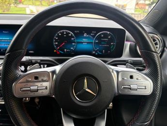 Mercedes-Benz A Class 1.5 A180d AMG Line (Premium Plus 2) Hatchback 5dr Diesel 7G-DCT 