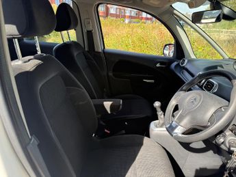 Citroen C3 Picasso 1.6 HDi Exclusive MPV 5dr Diesel Manual Euro 5 (90 ps)