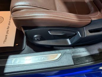 Jaguar XF 2.0d R-Sport Saloon 4dr Diesel Auto Euro 6 (s/s) (180 ps)