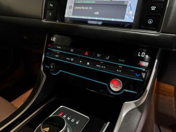 Jaguar XF 2.0d R-Sport Saloon 4dr Diesel Auto Euro 6 (s/s) (180 ps)