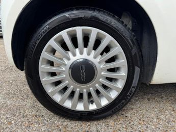 Fiat 500 1.2 Lounge Hatchback 3dr Petrol Dualogic Euro 4 (69 bhp)
