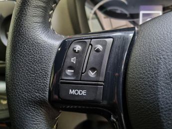 Toyota Yaris 1.5 VVT-h Icon Hatchback 5dr Petrol Hybrid E-CVT - AUTOMATIC - 2