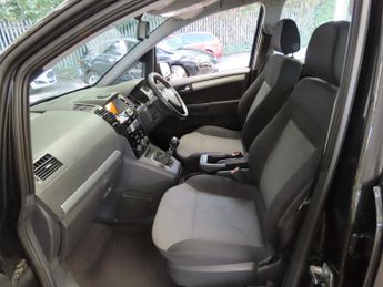 Vauxhall Zafira 1.8 16V Exclusiv MPV 5dr Petrol Manual Euro 5 (120 ps)