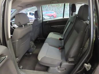 Vauxhall Zafira 1.8 16V Exclusiv MPV 5dr Petrol Manual Euro 5 (120 ps)