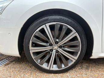 Peugeot 508 SW GT Estate 2.2 (200 ps) HDi 5 Dr Auto (6) Diesel Euro 5