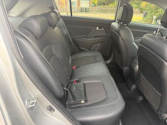 Kia Sportage 2.0 CRDi KX-2 SUV 5dr Diesel Auto AWD Euro 5 (134 bhp)