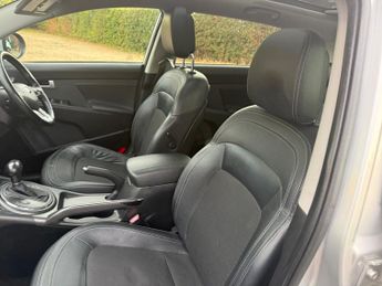 Kia Sportage 2.0 CRDi KX-2 SUV 5dr Diesel Auto AWD Euro 5 (134 bhp)