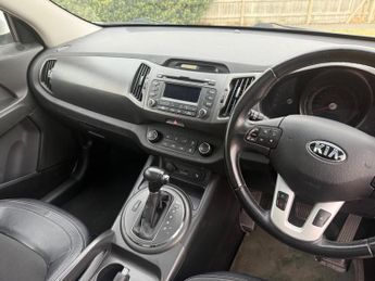 Kia Sportage 2.0 CRDi KX-2 SUV 5dr Diesel Auto AWD Euro 5 (134 bhp)