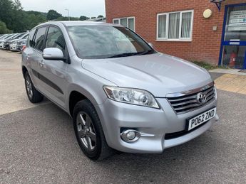 Toyota RAV4 2.0 V-Matic XT-R SUV 5dr Petrol Multidrive S 4WD Euro 5 (158 ps)