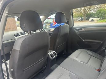Volkswagen Golf 2.0 TDI BlueMotion Tech Match Edition Estate 5dr Diesel DSG Euro