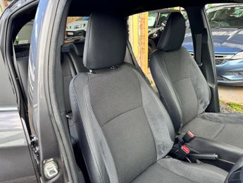Toyota Yaris 1.5 VVT-h Excel Hatchback 5dr Petrol Hybrid E-CVT Euro 6 (s/s) (