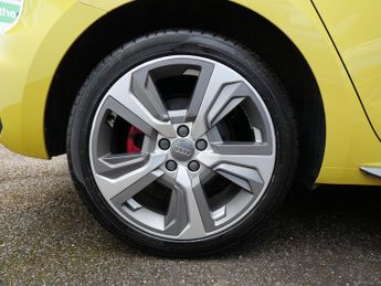Audi A1 2.0 TFSI 40 S line Competition Sportback S Tronic Euro 6 (s/s) (