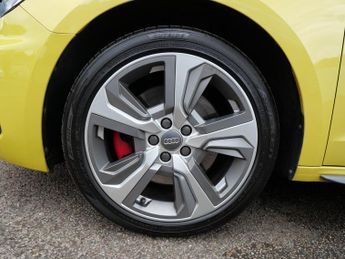 Audi A1 2.0 TFSI 40 S line Competition Sportback S Tronic Euro 6 (s/s) (