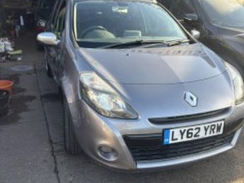 Renault Clio 1.6 VVT Dynamique TomTom Sport Tourer 5dr Petrol Auto Euro 5 (11