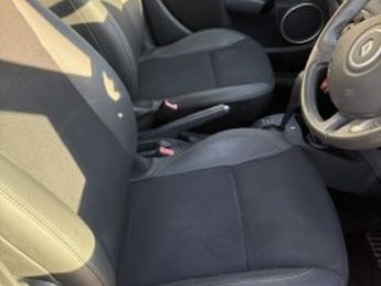 Renault Clio 1.6 VVT Dynamique TomTom Sport Tourer 5dr Petrol Auto Euro 5 (11