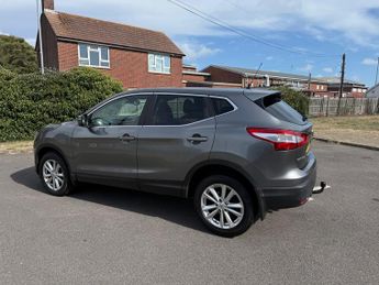 Nissan Qashqai 1.5 dCi Acenta Premium SUV 5dr Diesel Manual 2WD Euro 5 (s/s) (1