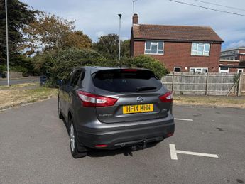 Nissan Qashqai 1.5 dCi Acenta Premium SUV 5dr Diesel Manual 2WD Euro 5 (s/s) (1