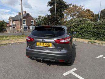 Nissan Qashqai 1.5 dCi Acenta Premium SUV 5dr Diesel Manual 2WD Euro 5 (s/s) (1