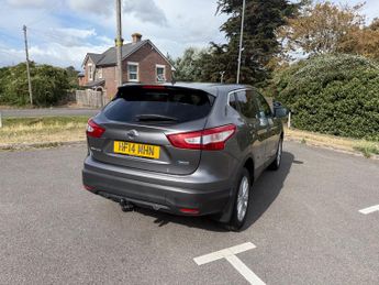 Nissan Qashqai 1.5 dCi Acenta Premium SUV 5dr Diesel Manual 2WD Euro 5 (s/s) (1