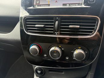 Renault Clio 0.9 TCe Iconic Hatchback 5dr Petrol Manual Euro 6 (s/s) (90 ps)