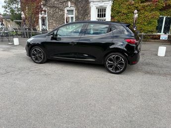 Renault Clio 0.9 TCe Iconic Hatchback 5dr Petrol Manual Euro 6 (s/s) (90 ps)