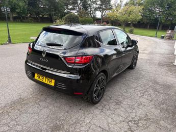 Renault Clio 0.9 TCe Iconic Hatchback 5dr Petrol Manual Euro 6 (s/s) (90 ps)