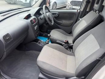 Vauxhall Combo 1.3 CDTi 1700 16v Panel Van 3dr Diesel Manual (134 g/km, 69 bhp)