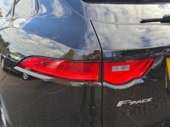 Jaguar F-Pace 2.0 D180 R-Sport SUV 5dr Diesel Auto AWD Euro 6 (s/s) (180 ps)