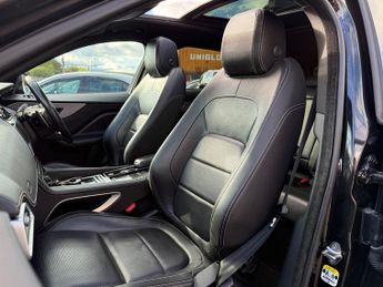 Jaguar F-Pace 2.0 D180 R-Sport SUV 5dr Diesel Auto AWD Euro 6 (s/s) (180 ps)