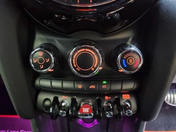 Mini Hatch 1.5 Cooper Sport Hatchback 3dr Petrol Steptronic Euro 6 - JCW - 